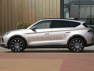 SUV cùng phân khúc với Toyota Fortuner, công suất 238 mã lực, trang bị tối tân, giá ngang Mitsubishi Xforce