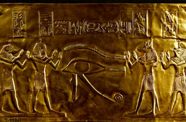Bí ẩn con mắt của Horus: Biểu tượng quyền năng trong các ngôi mộ Ai Cập cổ đại