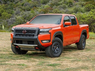 Xe bán tải Nissan vượt trội Ford Ranger về mọi mặt, giá từ 858 triệu đồng