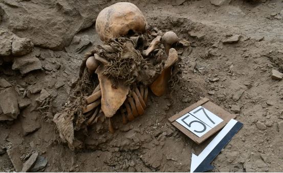Phát hiện ngôi mộ tập thể bí ẩn, hé lộ dấu tích chiến tranh cổ đại ở Peru