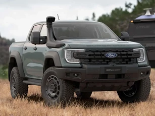 Cận cảnh ‘vua bán tải’ Ford Ranger Super Duty: Thiết kế hầm hố, công suất 250 mã lực