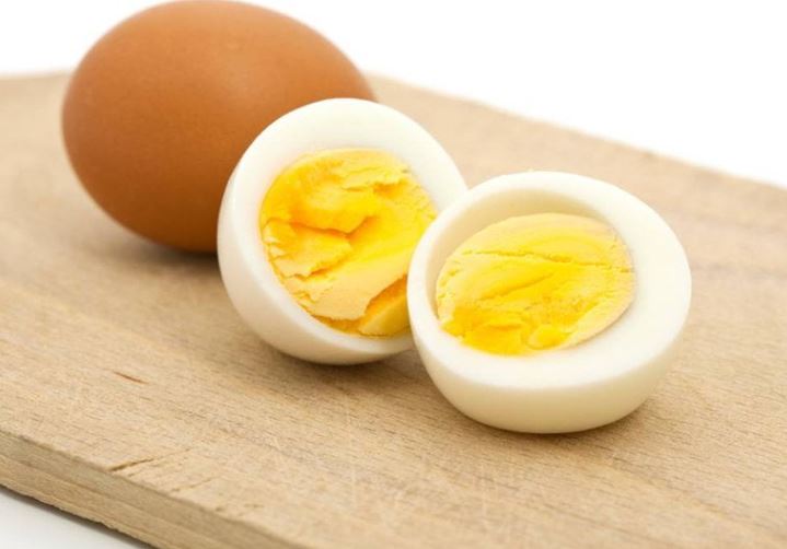 Chuyện gì xảy ra với cơ thể nếu bạn ăn một quả trứng luộc mỗi ngày trong một tháng?