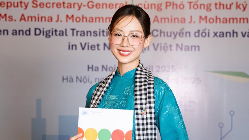 Hoa hậu Bảo Ngọc điều hành phiên đối thoại thanh niên cùng Phó Tổng thư ký Liên Hợp Quốc