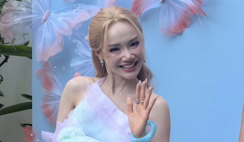 Sau bức ảnh lộ da nhăn nheo, Nhã Phương lên tiếng