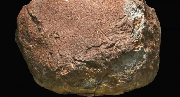 Chấn động với tác phẩm nghệ thuật 200.000 năm tuổi, dấu tích của một loài người khác?