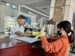 Sức bật cho tăng trưởng TP Hồ Chí Minh - Bài 2: Vượt khó để phát triển