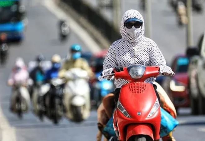 Dự báo thời tiết toàn quốc ngày 24/4: Miền Bắc bắt đầu oi nóng, miền Nam tiếp tục nắng gay gắt 