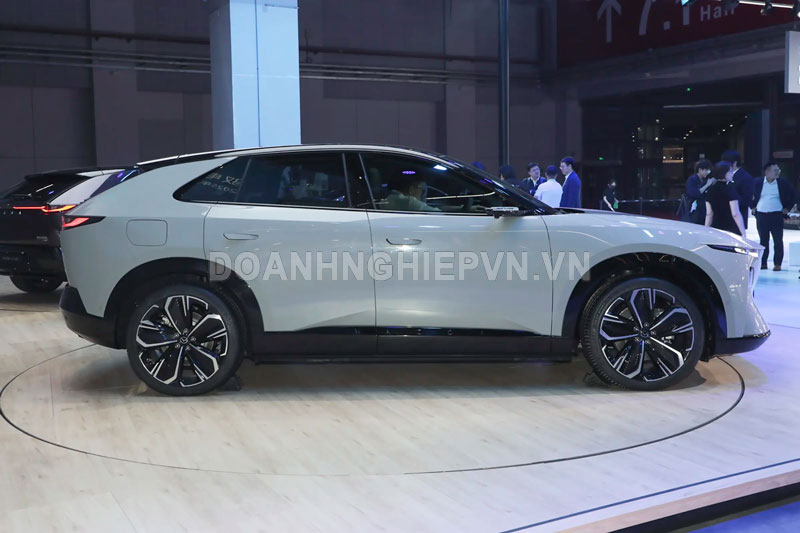 Mazda ra mắt SUV hoàn toàn mới: Dài hơn 4,8 mét, công suất 258 mã lực, ngập tràn công nghệ tối tân 