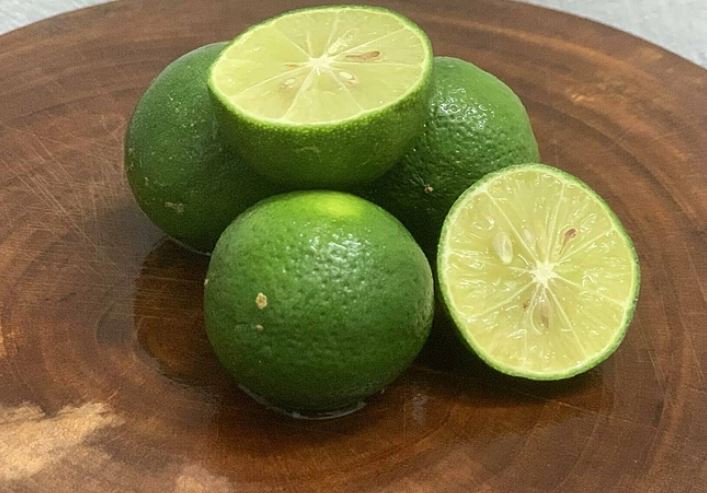 Vì sao chanh lại chua? – Lý do khoa học đằng sau vị chua đặc trưng