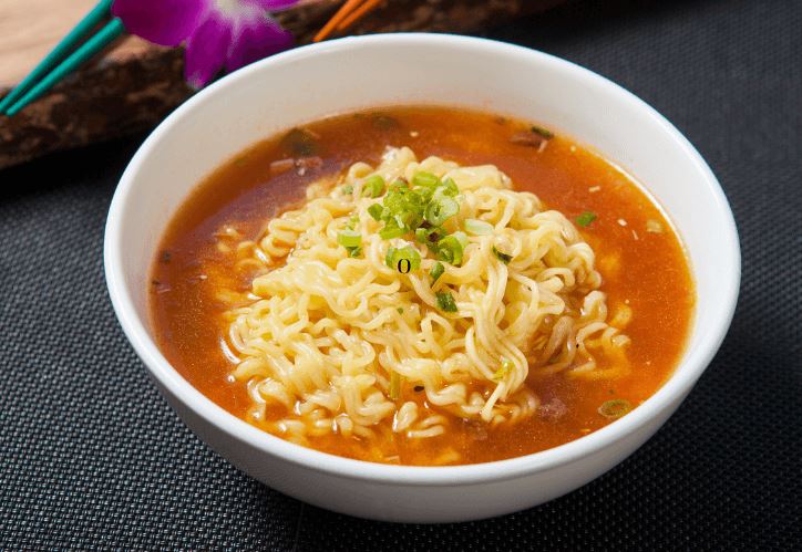 Điều gì sẽ xảy ra với cơ thể nếu bạn ăn 1 gói mì tôm mỗi ngày?