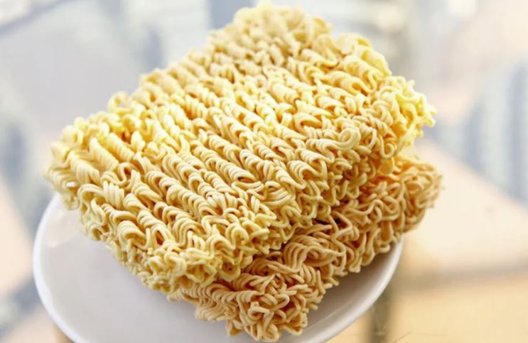 Bí quyết ăn mì tôm không hại sức khỏe - Cảnh báo về những tác hại nếu ăn sai cách