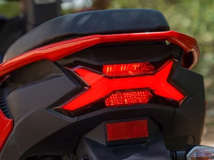 Xe tay ga cùng phân khúc với Honda Vision, thiết kế cá tính, giá ngang Wave RSX