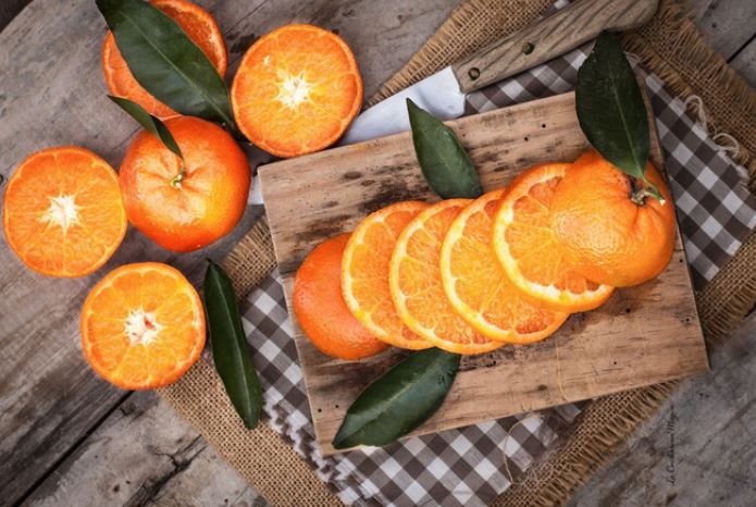 Cam hay quýt: Loại nào tốt cho sức khỏe hơn? Câu trả lời không đơn giản như bạn nghĩ!