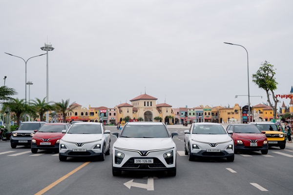 VinFast phát động chuỗi sự kiện “Phủ xanh, Sống chất”: Kết nối cộng đồng với tương lai di chuyển xanh