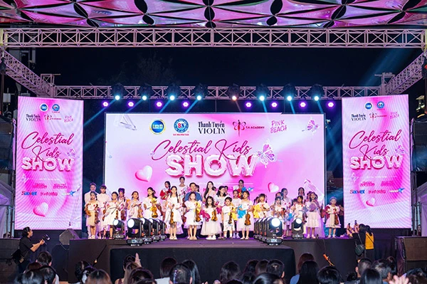 Hơn 30 tài năng nhỏ tuổi tham gia chương trình Celestial Kids Show 2025. Hơn 30 tài năng nhỏ tuổi tham gia chương trình Celestial Kids Show 2025.