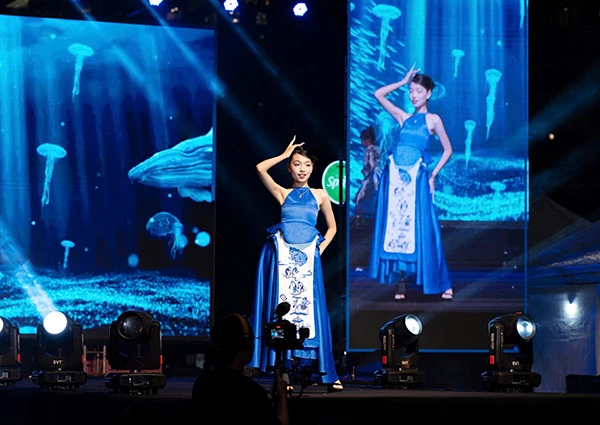 Các màn trình diễn của các tài năng nghệ thuật nhỏ tuổi tại Celestial Kids Show 2025. Các màn trình diễn của các tài năng nghệ thuật nhỏ tuổi tại Celestial Kids Show 2025.