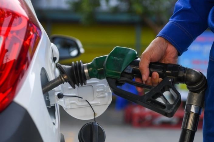 Xăng được làm từ đâu? Quá trình sản xuất và những điều bạn chưa biết