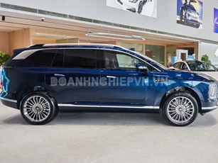 SUV công suất 509 mã lực, sang chảnh như Mercedes-Maybach GLS 600, giá thấp hơn Ford Everest