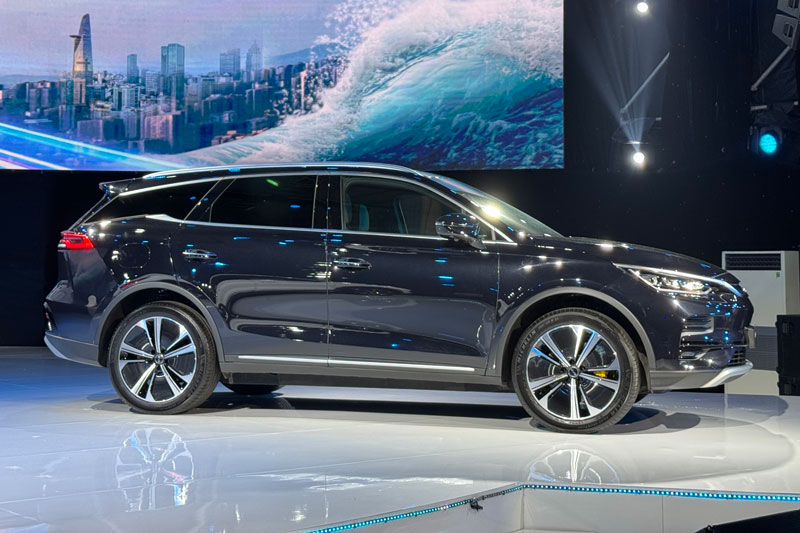 SUV công suất 509 mã lực, trang bị ấn tượng, giá 1,569 tỷ đồng tại Việt Nam, cạnh tranh Toyota Fortuner