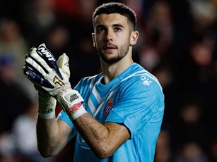 Man Utd nhắm thủ môn 21,3 triệu bảng thay Andre Onana, gặp nhau những 'kẻ ngáng đường'
