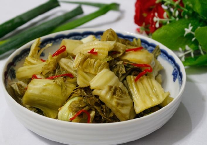 Ăn dưa cải muối có gây ung thư không? Câu trả lời từ chuyên gia khiến nhiều người bất ngờ