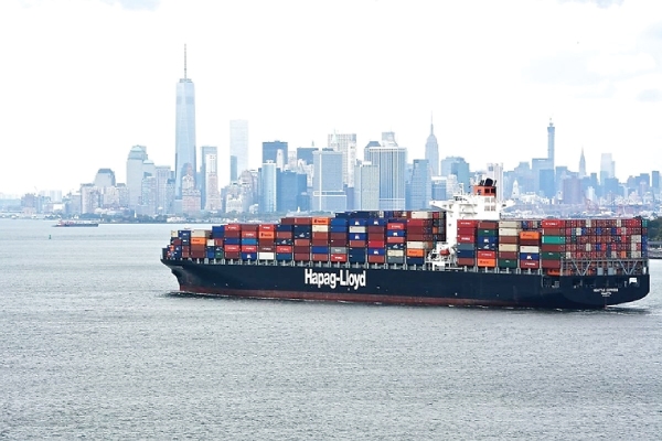 Doanh nghiệp đừng coi EU là thị trường 'giải cứu' khi Mỹ xem xét áp thuế