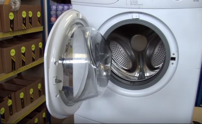 Sau khi giặt xong, có nên đóng nắp máy giặt? Nhiều người vẫn làm sai!