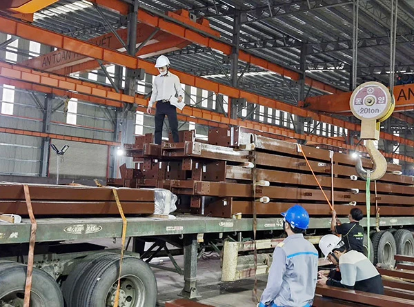 Sản phầm kết cấu thép của HGPT Mechanical lên đường xuất khẩu sang các thị trường đòi hỏi tiêu chuẩn cao như Australia. Sản phầm kết cấu thép của HGPT Mechanical lên đường xuất khẩu sang các thị trường đòi hỏi tiêu chuẩn cao như Australia.