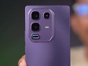 Smartphone cấu hình ‘khủng’, pin 5.200mAh, sạc 100W, camera zoom quang 6x, giá hấp dẫn, so kè cùng Samsung Galax A36