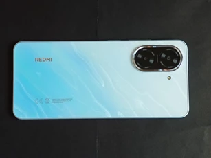 Trên tay siêu phẩm smartphone giá rẻ của Xiaomi sắp lên kệ tại Việt Nam