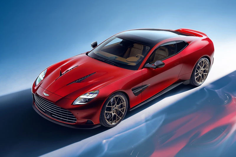 Aston Martin Vanquish 2025.
