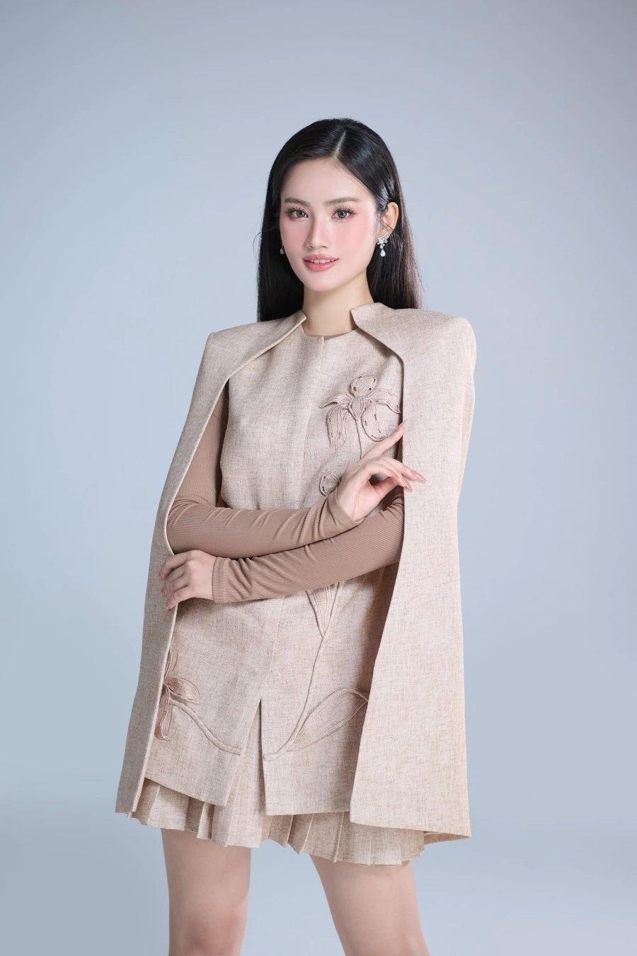 Hoa hậu Ý Nhi 