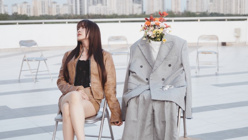 Thiều Bảo Trâm cá tính qua giọng hát và hình ảnh trong MV "không lời"