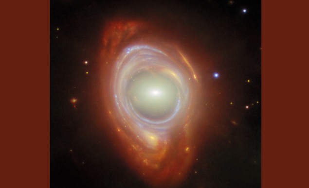 "Mắt vũ trụ" hiếm gặp chiếu thẳng vào Trái Đất