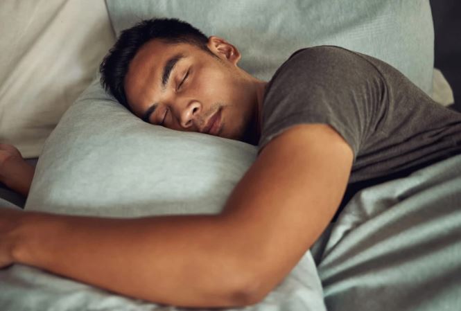 Giải mã cơ chế kỳ lạ khiến bạn không nghe thấy tiếng động khi đang ngủ