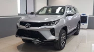 Giá lăn bánh Toyota Fortuner ‘siêu mềm’ tháng 5/2025, khiến Ford Everest và Hyundai Santa Fe phải dè chừng