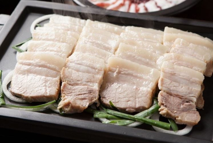 Lu&#x1ED9;c th&#x1ECB;t ch&#x1EC9; v&#x1EDB;i mu&#x1ED1;i v&#xE0; n&#x1B0;&#x1EDB;c l&#xE0; sai l&#x1EA7;m: Th&#xEA;m th&#x1EE9; n&#xE0;y, th&#x1ECB;t tr&#x1EAF;ng ng&#x1EA7;n, th&#x1A1;m ng&#x1ECD;t, m&#x1EC1;m m&#x1ECD;ng