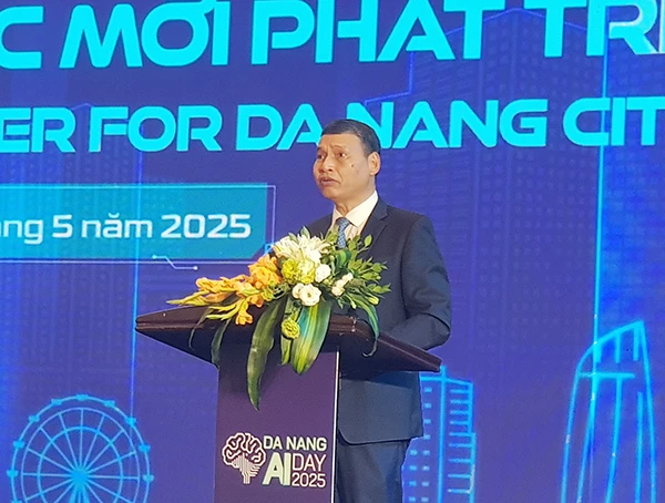 Phó Chủ tịch Thường trực UBND TP Đà Nẵng Hồ Kỳ Minh giao nhiệm vụ cho Sở KH&CN và các sở, ban, ngành hữu quan. Phó Chủ tịch Thường trực UBND TP Đà Nẵng Hồ Kỳ Minh giao nhiệm vụ cho Sở KH&CN và các sở, ban, ngành hữu quan.