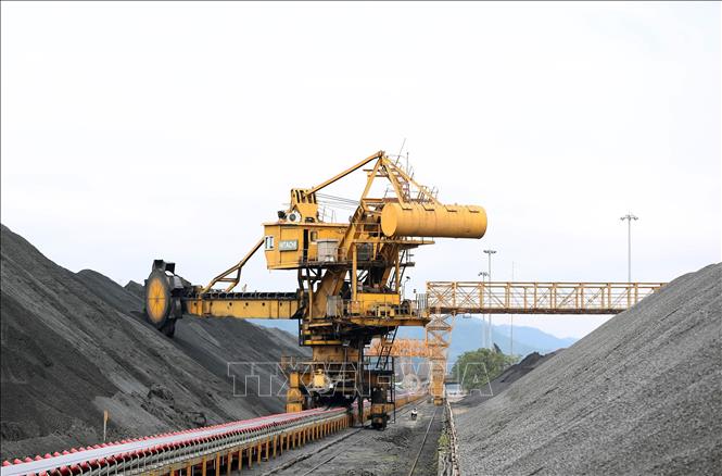 Doanh nghiệp sẵn sàng các phương án ứng phó với điều chỉnh giá điện
