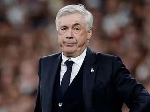 Huấn luyện viên Carlo Ancelotti dẫn dắt đội tuyển Brazil, đi vào lịch sử