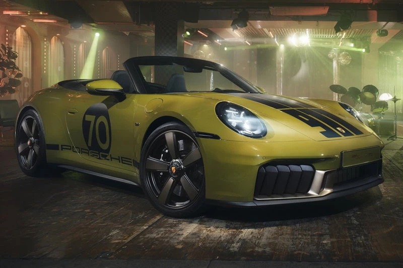 Porsche 911 Spirit 70.