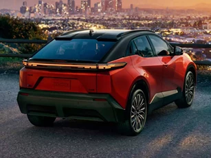 Toyota giới thiệu xe gầm cao thiết kế ấn tượng, công suất 338 mã lực, giá hơn 900 triệu đồng