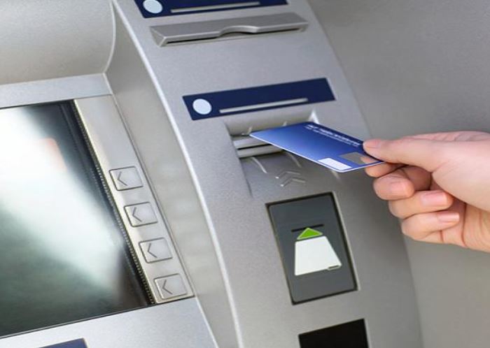 Từ 1/7/2025, những thẻ ATM dạng này sẽ chính thức bị 'khai tử', khách hàng cần làm gì?