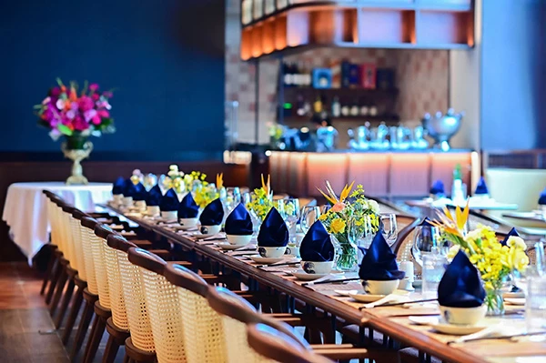Nhà hàng V-Senses Dining. Nhà hàng V-Senses Dining.