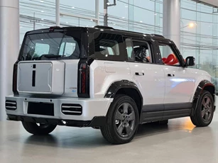 SUV địa hình siêu hầm hố, công suất 279 mã lực, giá ngang Mitsubishi Xforce