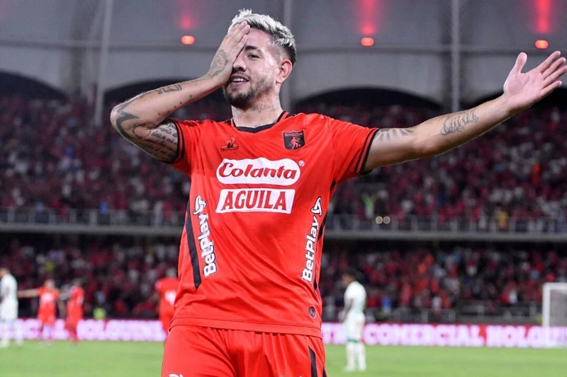 Rodrigo Holgado.