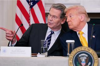 Mỹ bị hạ tín nhiệm: Hồi chuông cảnh tỉnh cho các chủ nợ châu Á
