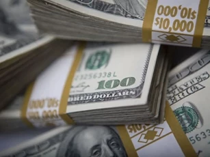 Giá ngoại tệ ngày 21/5/2025: USD trượt dốc sau các phát biểu thận trọng từ Fed
