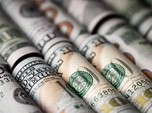 Giá ngoại tệ ngày 22/5/2025: Đồng USD suy yếu, Dollar Index rớt mốc 100