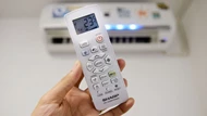 Mẹo tiết kiệm điện khi bật điều hòa: Không phải 26 hay 28 độ, mà là nút ‘thần thánh’ này trên remote